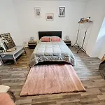 Cocon Pelerin Romantique A Lourdes, Climatise A 10 Min Sanctuaire & Gare Apartment